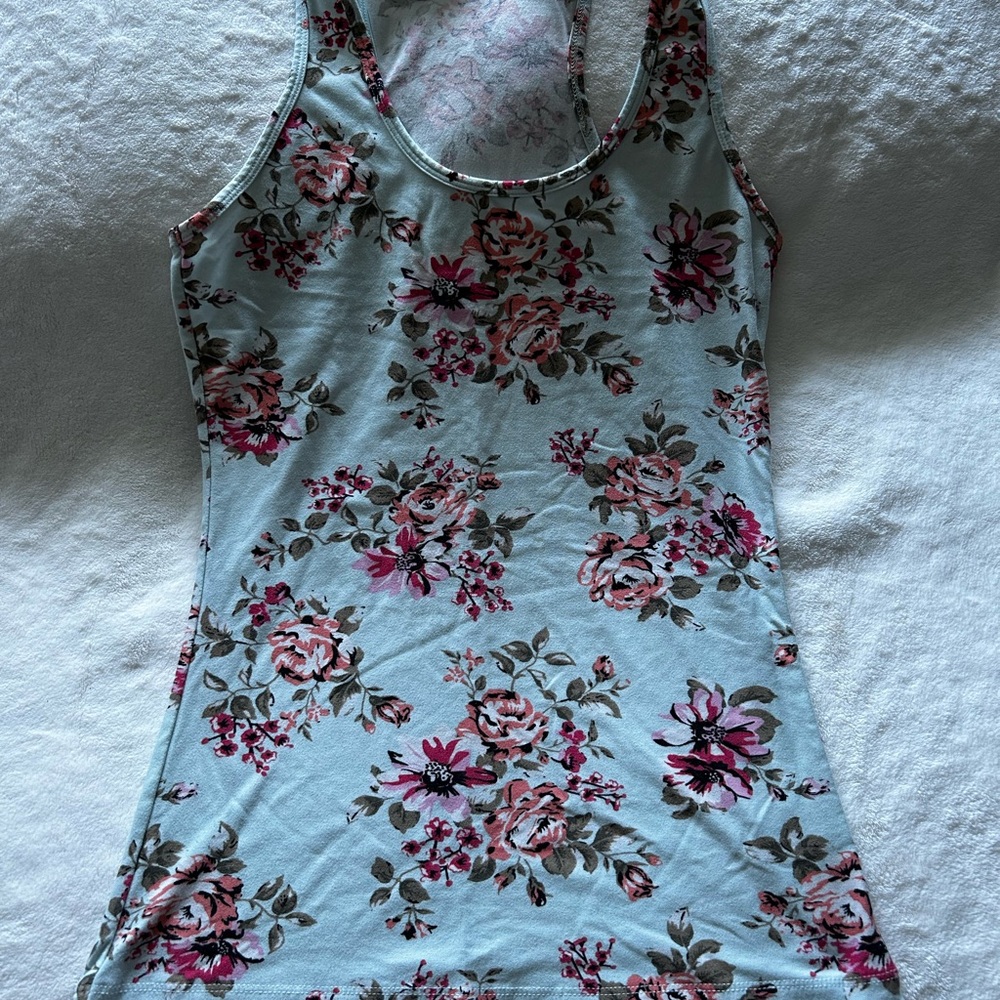 Ardene White and Pink Fitted Tank Top